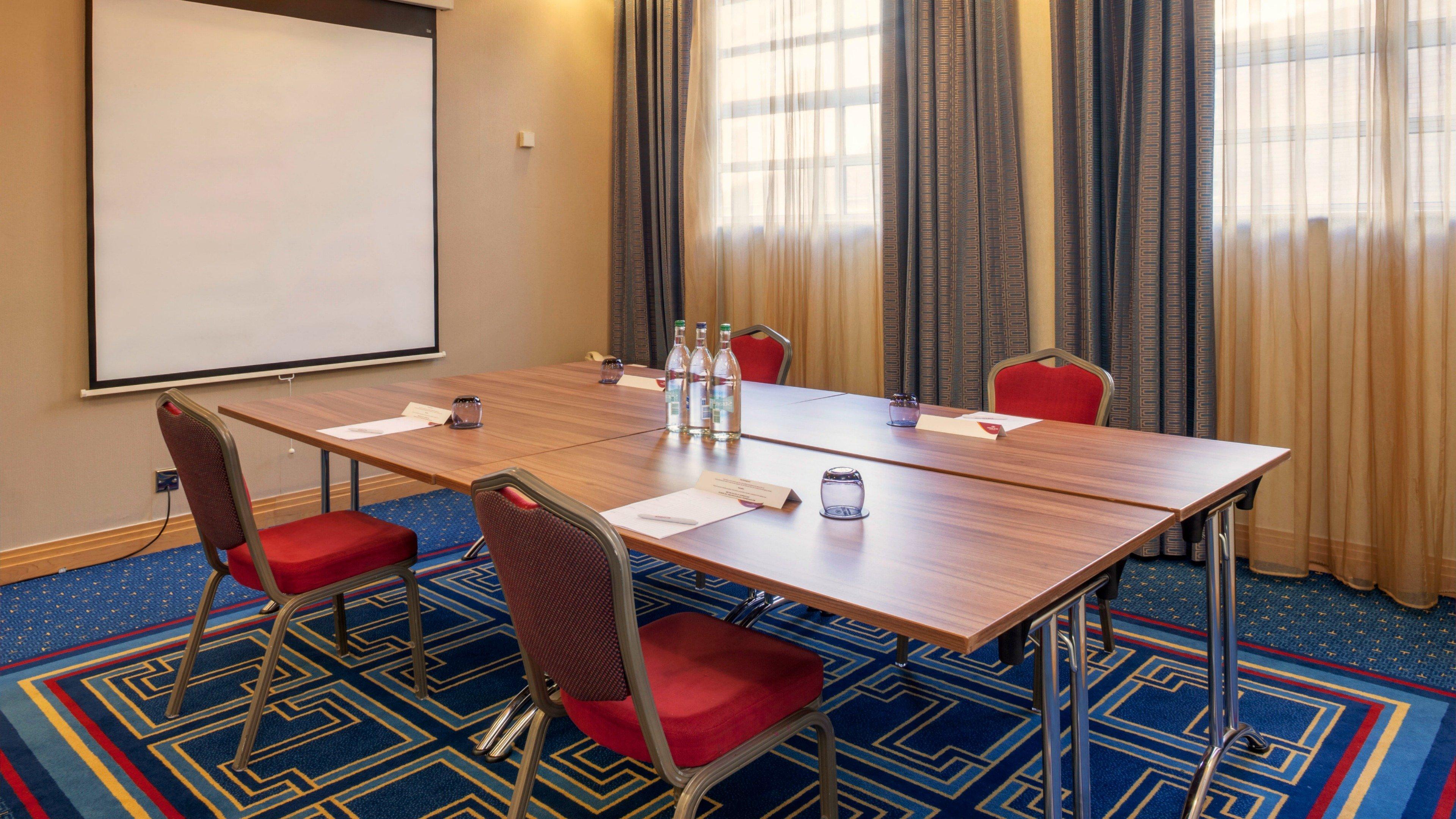 Crowne Plaza Liverpool - John Lennon Airport By Ihg Exterior photo