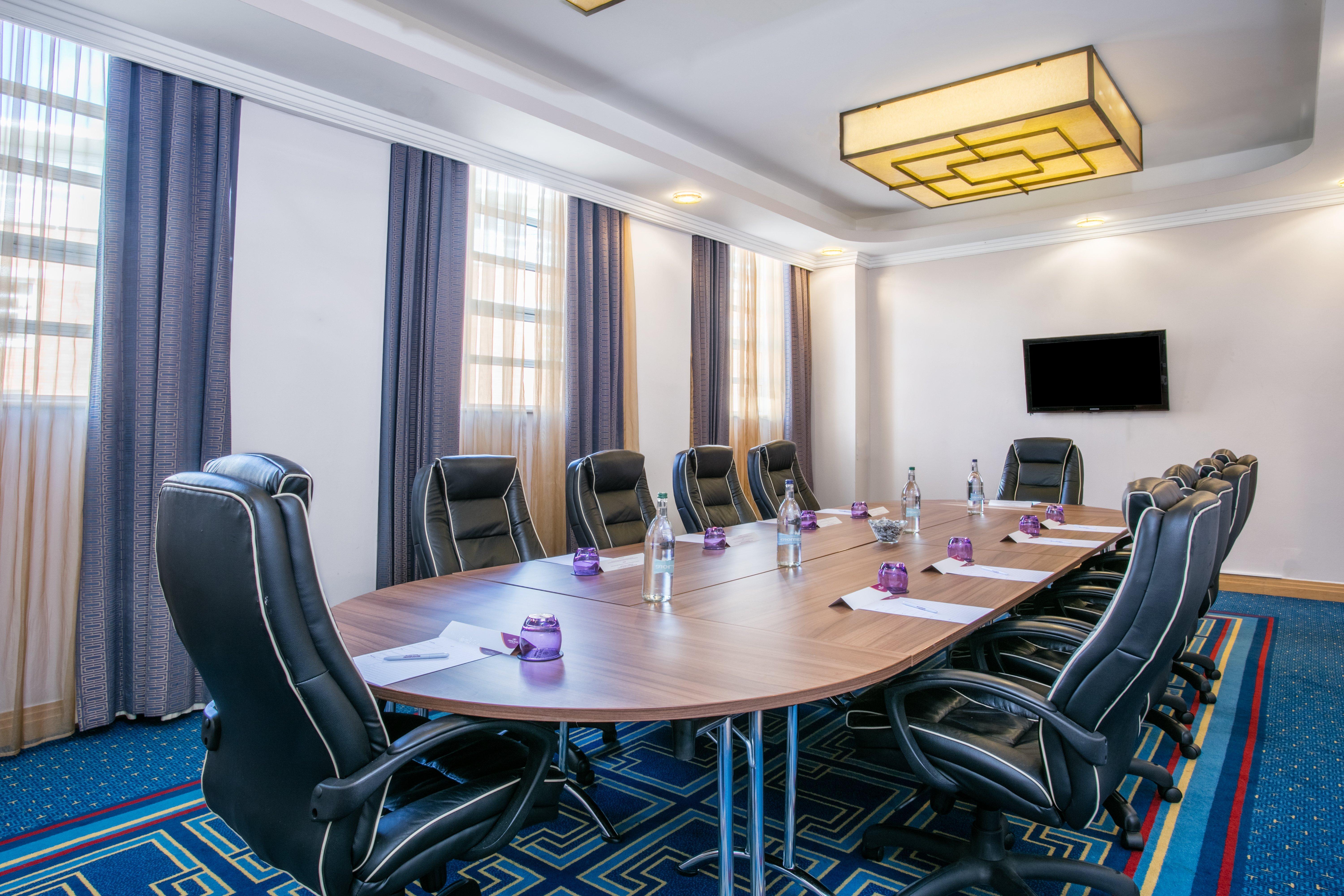 Crowne Plaza Liverpool - John Lennon Airport By Ihg Exterior photo