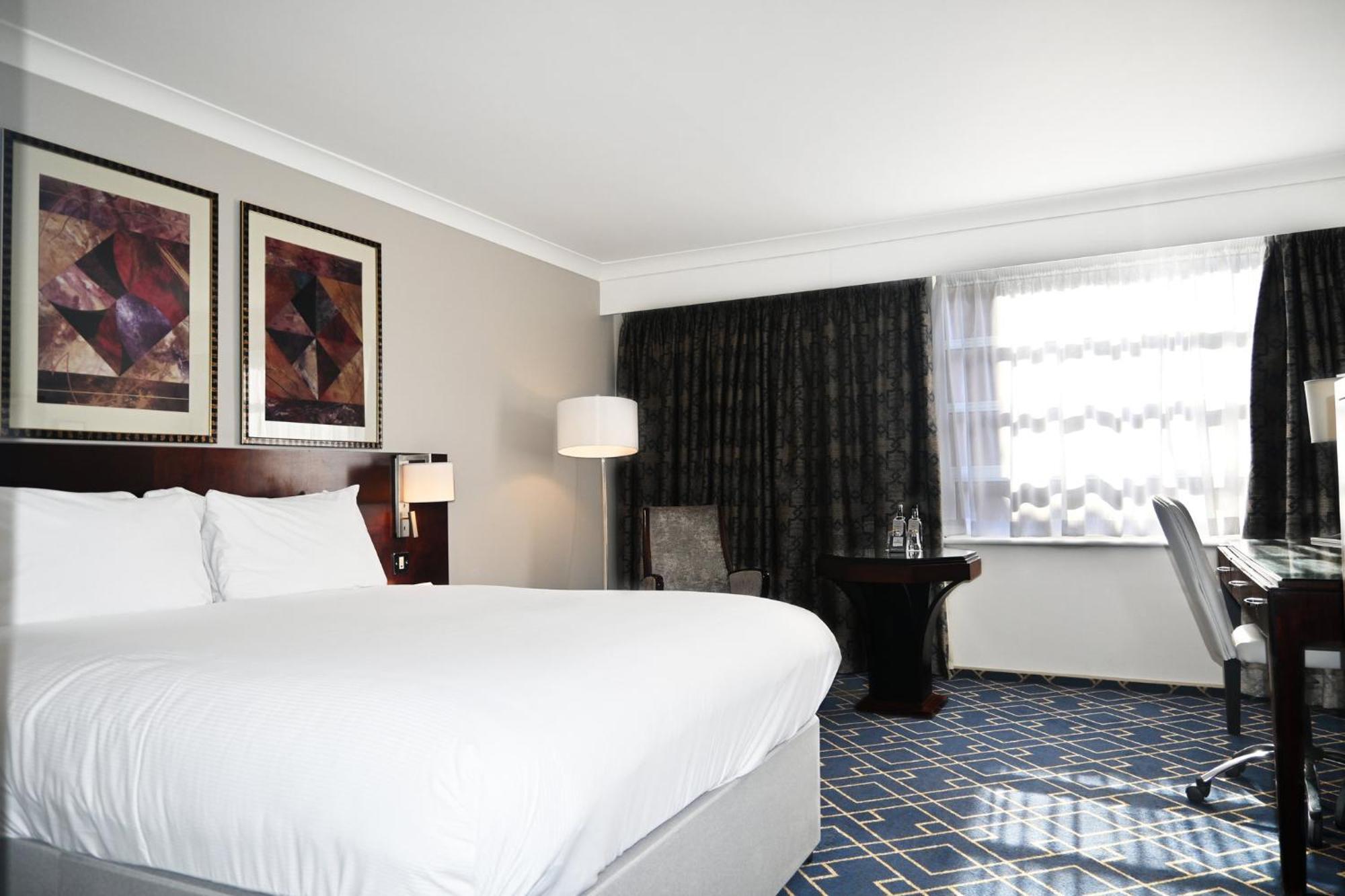 Crowne Plaza Liverpool - John Lennon Airport By Ihg Exterior photo
